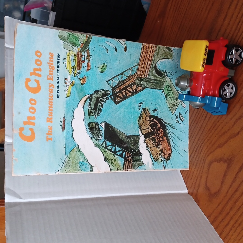 Play train & Book